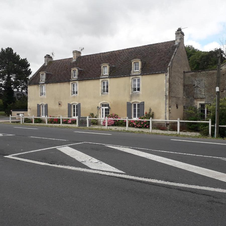 Grange Dans Ancien Corps De Ferme Hotel Bellengreville  Exterior foto